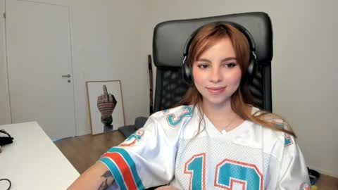 Lola doll online show from 04.06.26