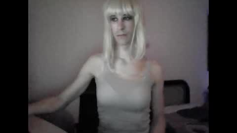Snapshot of lolax69x chatting on 04.08.26 Lola online show from 04.08.26