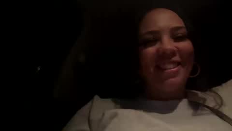 Snapshot of lolaxo4u87 chatting on 10.11.25 lolaxo4u87 online show from 10.11.25