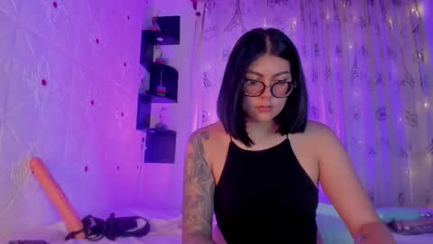 Snapshot of lolaxxxperiience chatting on 01.10.26 Lola online show from 01.10.26