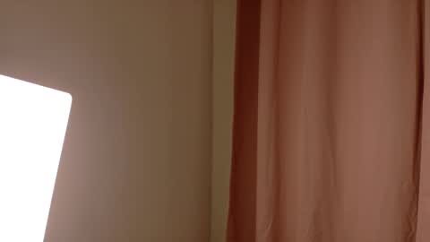 Lola online show from 09.17.25