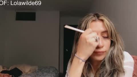 Lolita Wildes Back  online show from 12.25.24