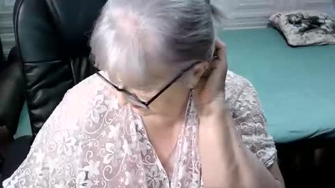 LolkaAlyss online show from 12.21.25