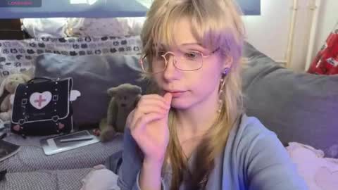 Christine online show from 09.24.25