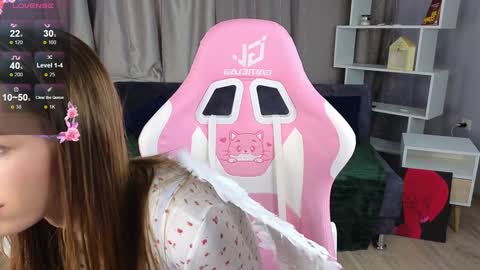 Monica online show from 01.25.25