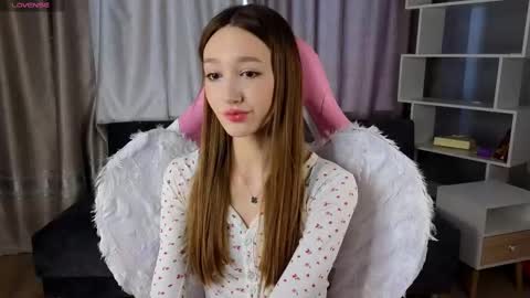 Monica online show from 03.10.25