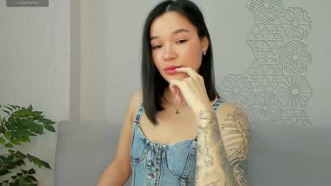 Snapshot of lolly_turner chatting on 04.08.26 lolly_turner online show from 04.08.26