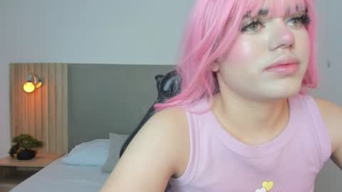 Snapshot of loly_berry chatting on 06.10.26 L O L Y online show from 06.10.26