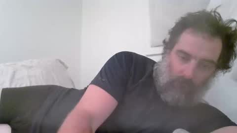 THE SEXIEST MAN ALIVE online show from 10.17.25