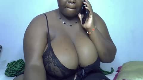 Snapshot of lomyenom56 chatting on 04.11.26 lomyenom56 online show from 04.11.26