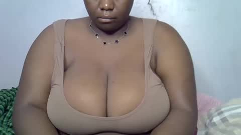 Snapshot of lomyenom56 chatting on 04.15.26 lomyenom56 online show from 04.15.26