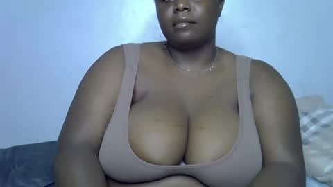 Snapshot of lomyenom56 chatting on 04.16.26 lomyenom56 online show from 04.16.26