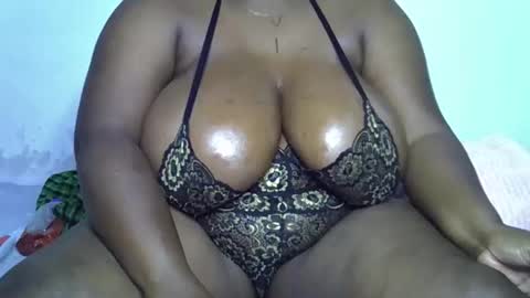 Snapshot of lomyenom56 chatting on 04.23.26 lomyenom56 online show from 04.23.26