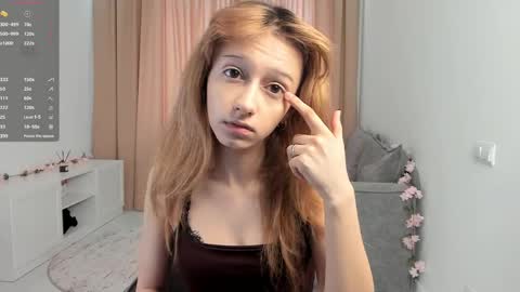 Snapshot of lonadejonge chatting on 04.06.26 Sane online show from 04.06.26