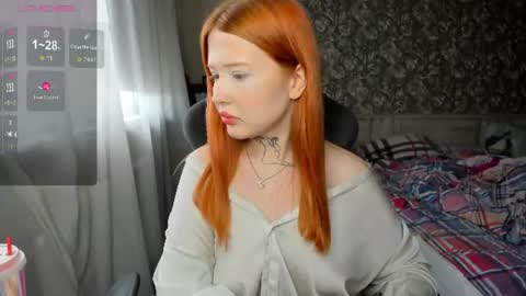 Snapshot of lonalye chatting on 07.06.26 lona online show from 07.06.26