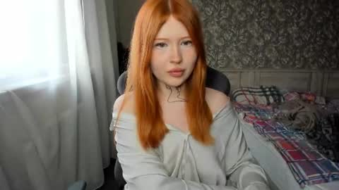 Snapshot of lonalye chatting on 07.25.26 lona online show from 07.25.26