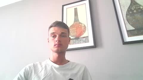 Snapshot of london_tomy chatting on 02.11.26 london_tomy online show from 02.11.26