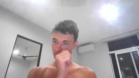 Snapshot of london_tomy chatting on 04.11.26 london_tomy online show from 04.11.26