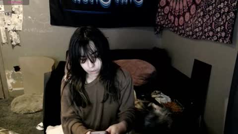 londonray online show from 10.17.25