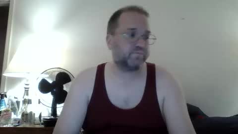 Snapshot of lonelyman91775 chatting on 04.19.26 Lonely Man online show from 04.19.26