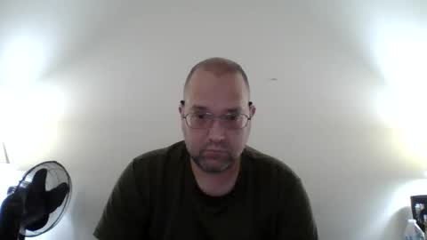 Snapshot of lonelyman91775 chatting on 05.26.26 Lonely Man online show from 05.26.26