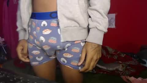 Snapshot of longdickservice01 chatting on 02.13.25 professionalbreastsucker online show from 02.13.25