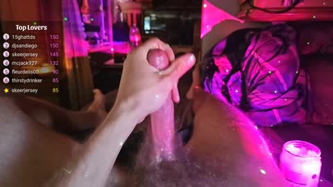 Snapshot of longdongtheprince chatting on 12.17.24 longdongtheprince online show from 12.17.24