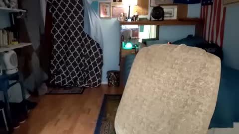 Snapshot of longgulfcock8 chatting on 02.23.25 RAW online show from 02.23.25