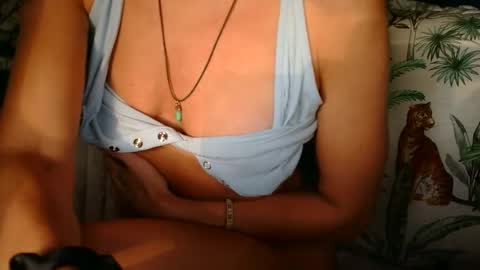 Snapshot of longlegstammy chatting on 09.22.25 Cutenurse91 online show from 09.22.25