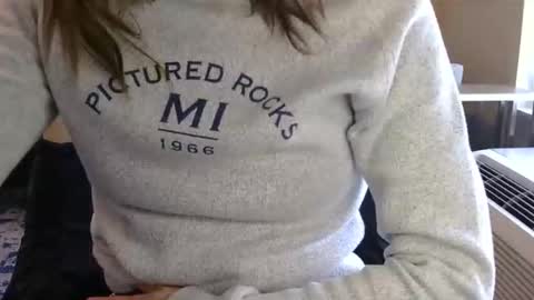 Snapshot of longlegstammy chatting on 02.19.26 Cutenurse91 online show from 02.19.26