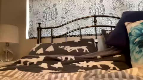 Snapshot of longshank09 chatting on 12.06.24 longshank09 online show from 12.06.24