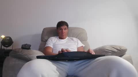 Seamus Love online show from 02.11.25