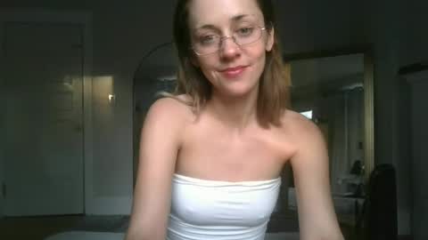 Snapshot of looking444love888 chatting on 09.09.25 Elanor online show from 09.09.25