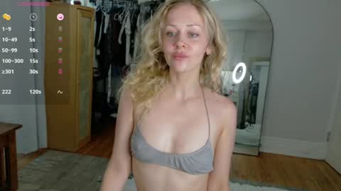 Snapshot of looking444love888 chatting on 07.07.26 Elanor online show from 07.07.26