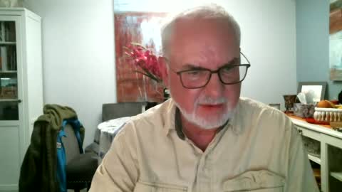 Snapshot of loop102 chatting on 07.03.26 loop102 online show from 07.03.26