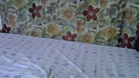 Snapshot of lora_amor chatting on 05.13.26 lora_amor online show from 05.13.26