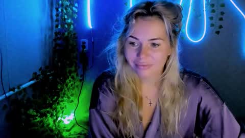 Lora online show from 09.12.25