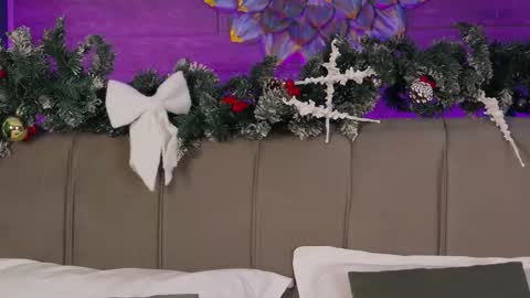 Snapshot of loradevine chatting on 12.14.25 Lora online show from 12.14.25