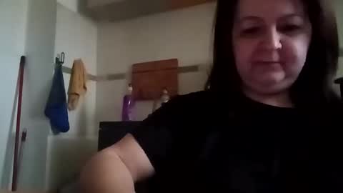 Snapshot of loraflame chatting on 01.31.25 Lora online show from 01.31.25