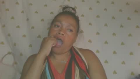Snapshot of lorahvane chatting on 05.08.26 LorahVane online show from 05.08.26