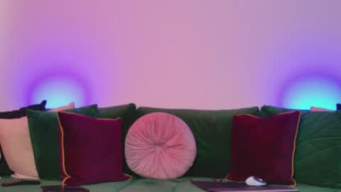 Snapshot of lorawarnner chatting on 05.11.26 Miss online show from 05.11.26