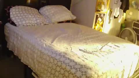 Snapshot of lordcoldfinger chatting on 12.04.25 lordcoldfinger online show from 12.04.25