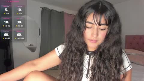 lore_rey online show from 01.11.25