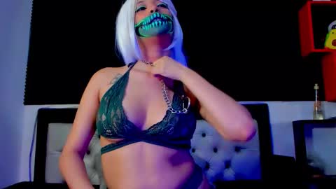 Lore Depp online show from 10.25.25