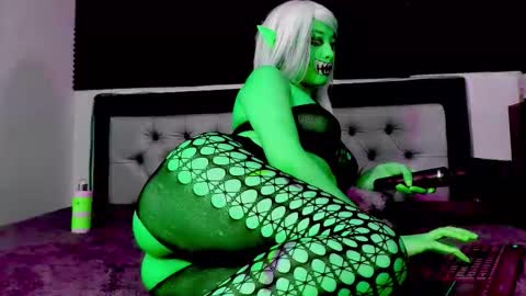 Lore Depp online show from 11.04.25