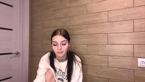 Olivia online show from 12.21.25