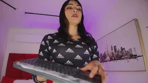 LORELI online show from 09.15.25