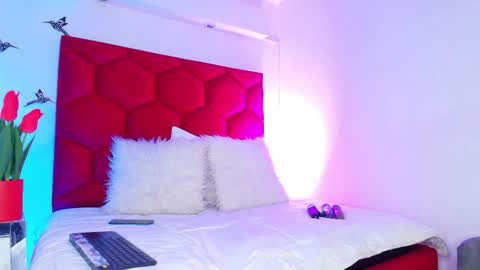 Snapshot of loreley_novoa chatting on 01.17.26 LORELI online show from 01.17.26