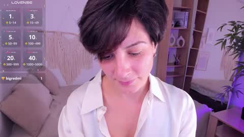 Loren online show from 10.17.25