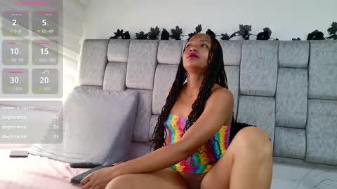 Snapshot of loren_ortiiz chatting on 12.17.25 loren_ortiiz online show from 12.17.25